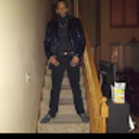 Meet your Posher, Corey - Picture 1 of 1